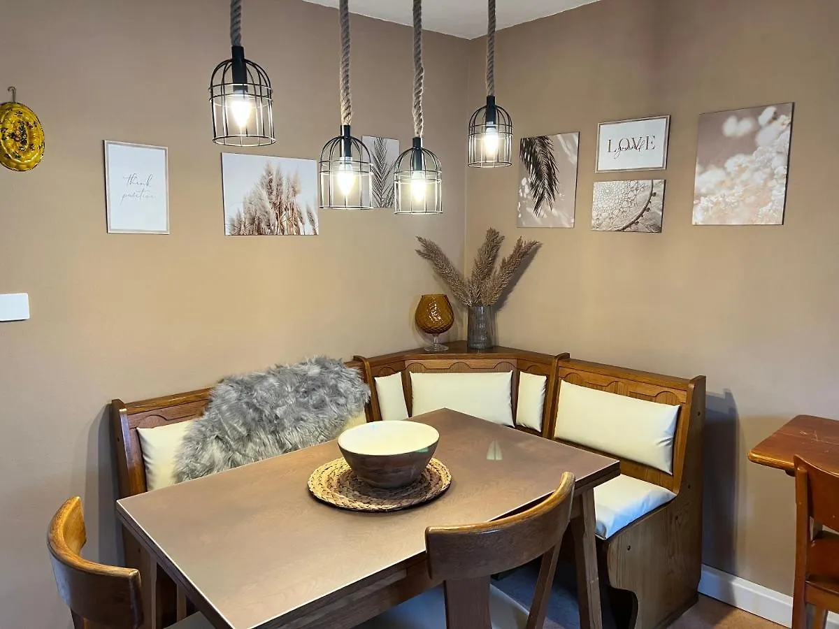 Apartment Gaestehaus „Bei Emmi“ Lichtenberg